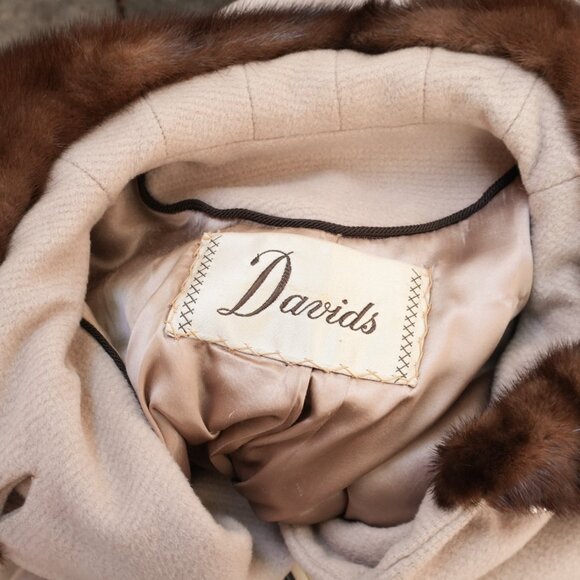 Vintage Beige Wool Long Coat MINK Fur Collar 1950s Size Medium - Picture 2 of 11